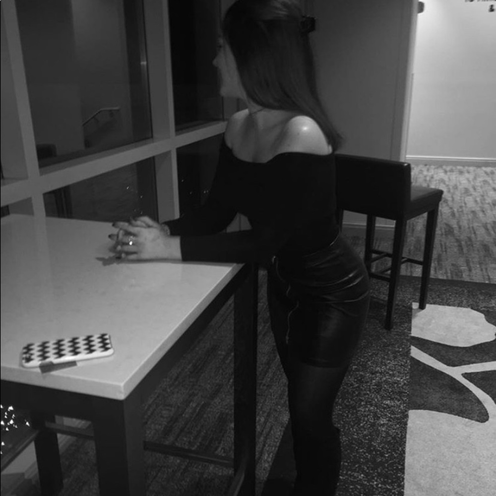 Meet your Posher, Ava